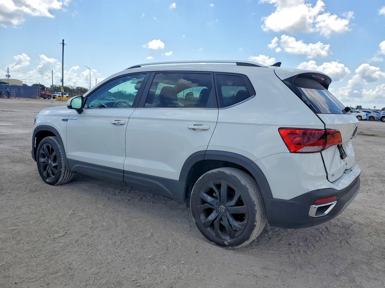 Volkswagen Taos Se