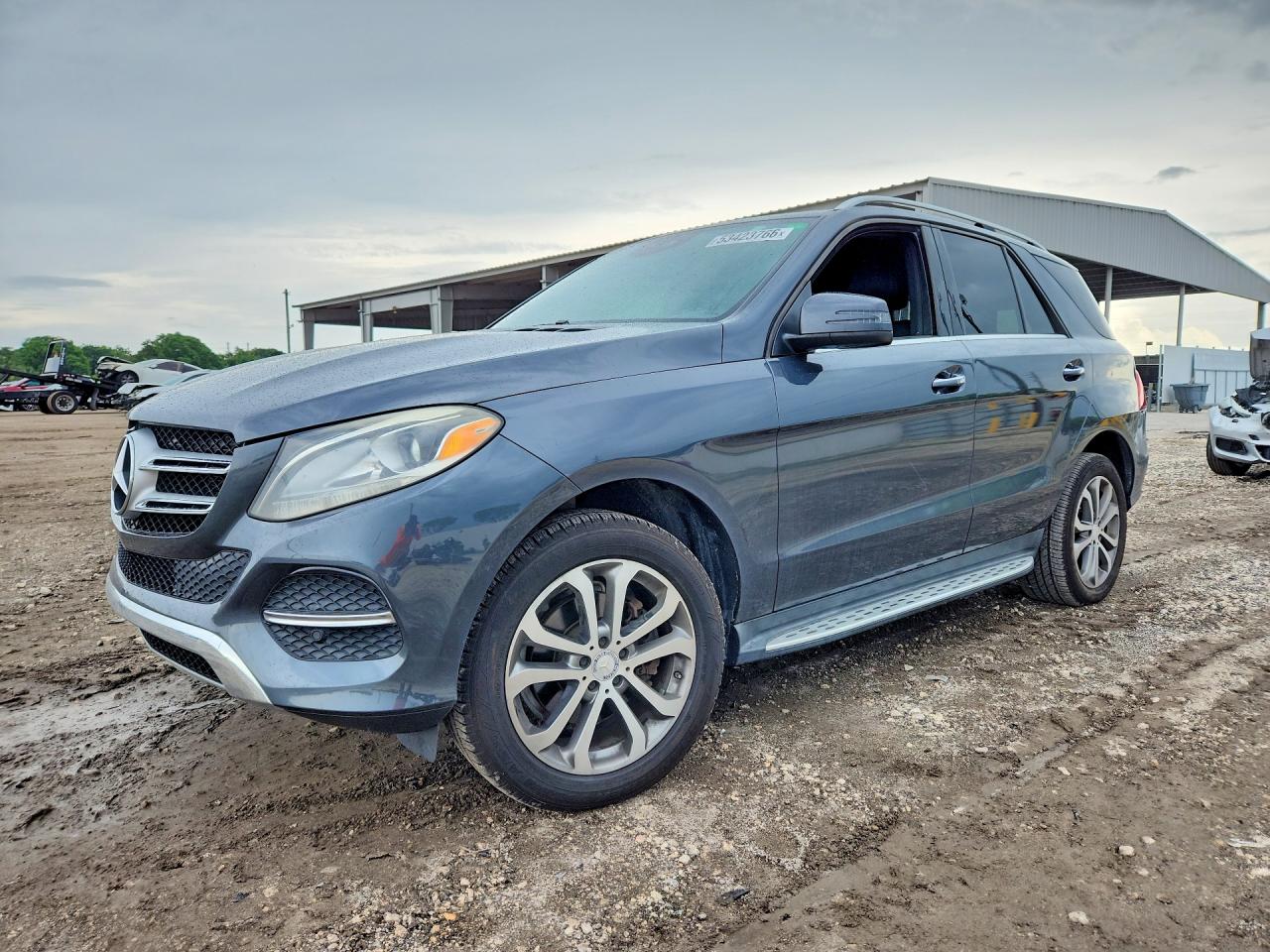 Salvage Mercedes-Benz GLE Image