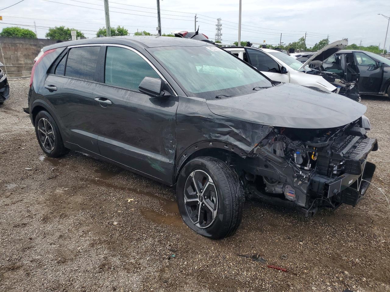 Kia Niro Lx