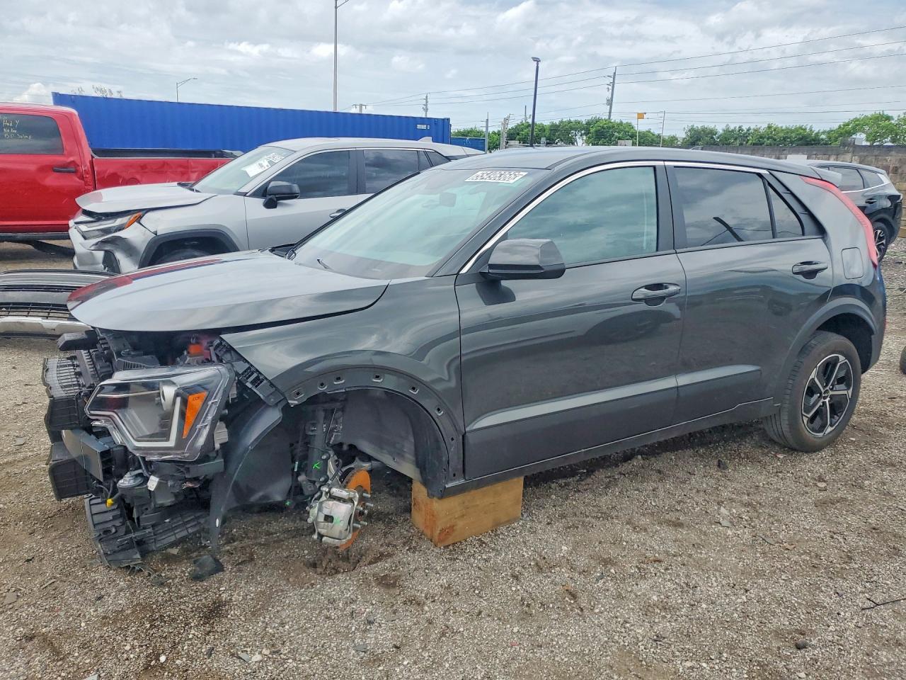 Salvage Kia Niro Image