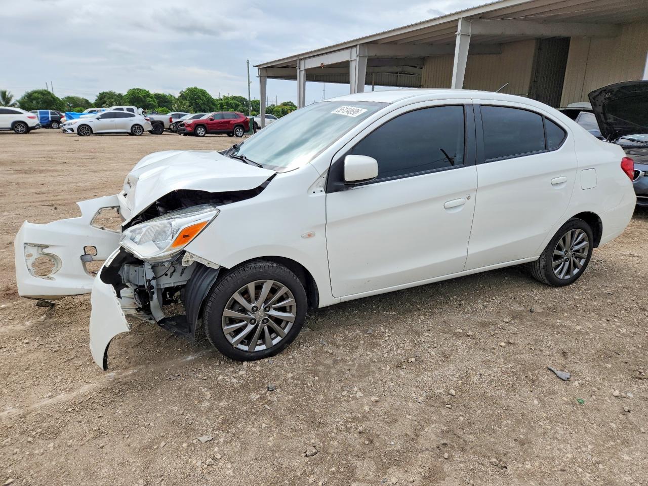 Salvage Mitsubishi Mirage Image
