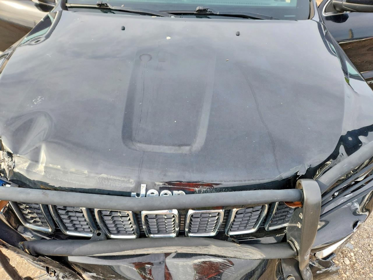 Jeep Cherokee Laredo
