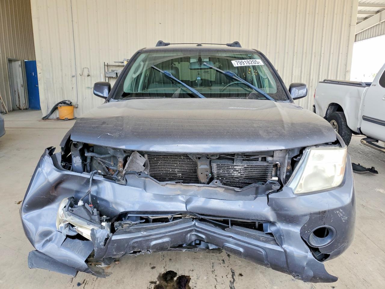 Nissan Pathfinder S
