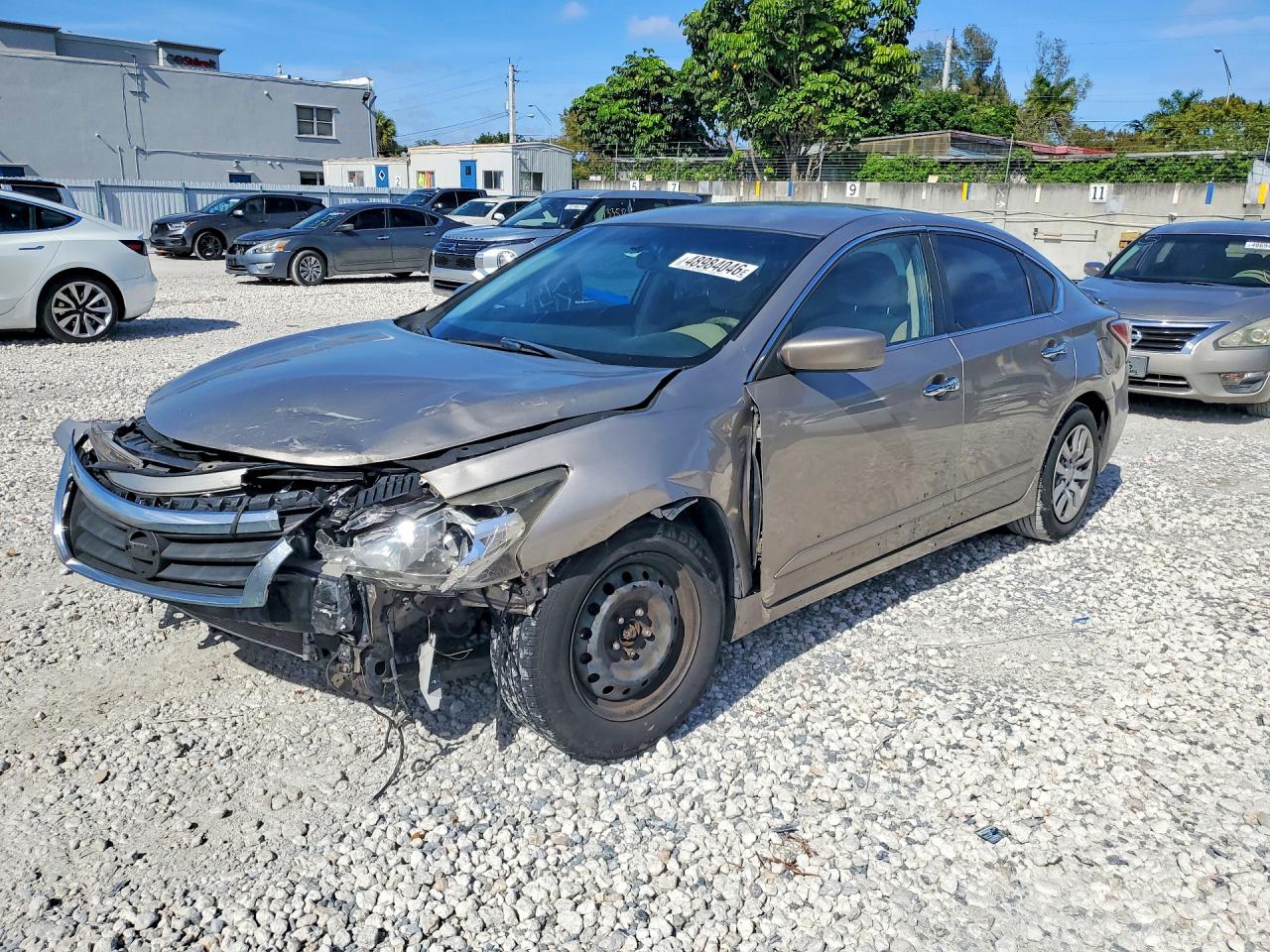 Salvage Nissan Altima Image