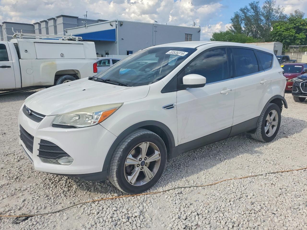 Salvage Ford Escape Image