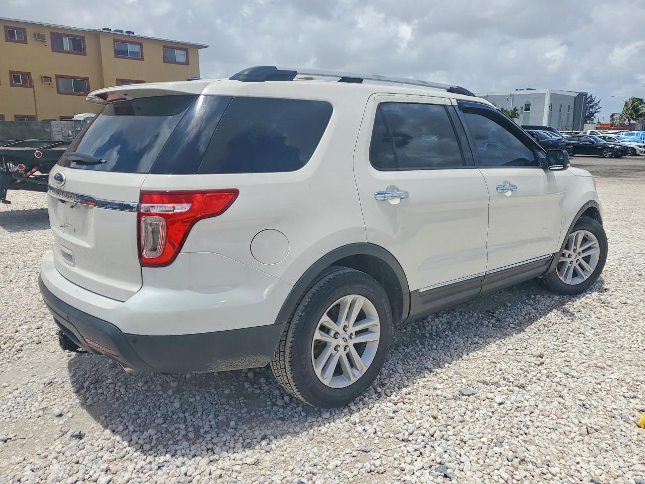 Ford Explorer Xlt