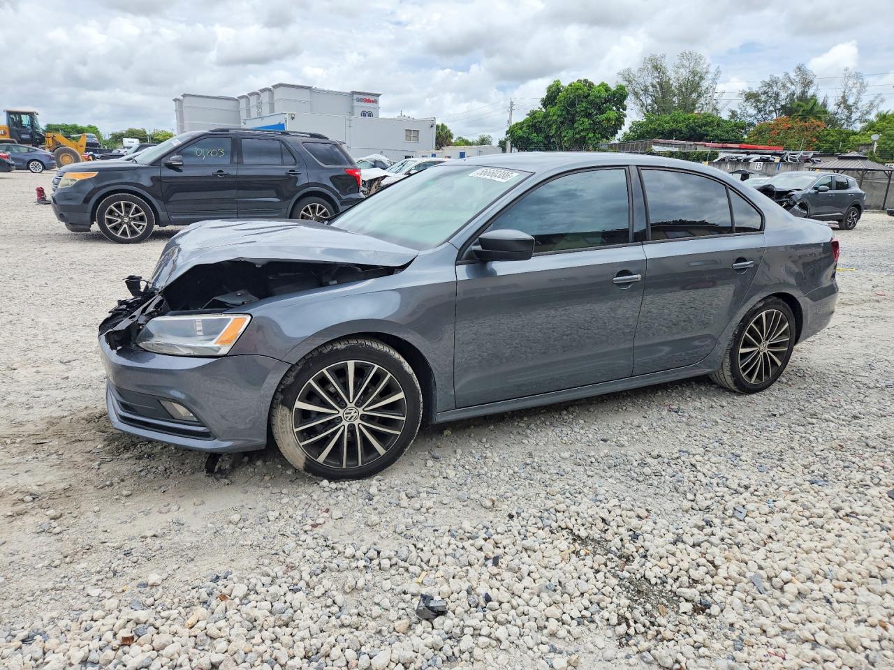 Salvage Volkswagen Jetta Image