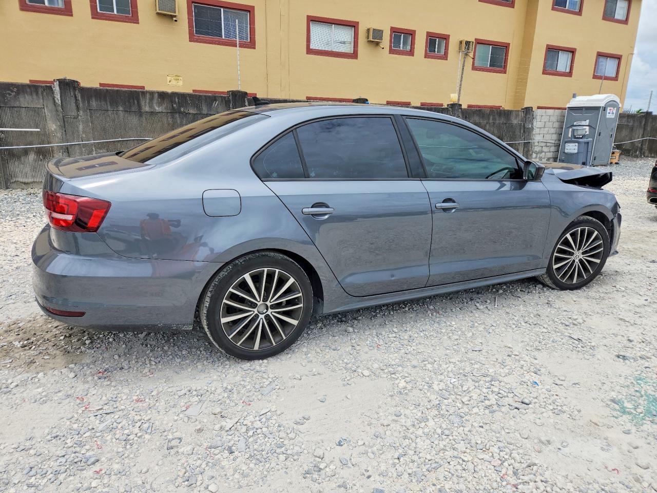 Volkswagen Jetta Sport