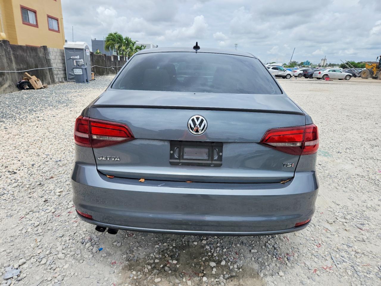 Volkswagen Jetta Sport