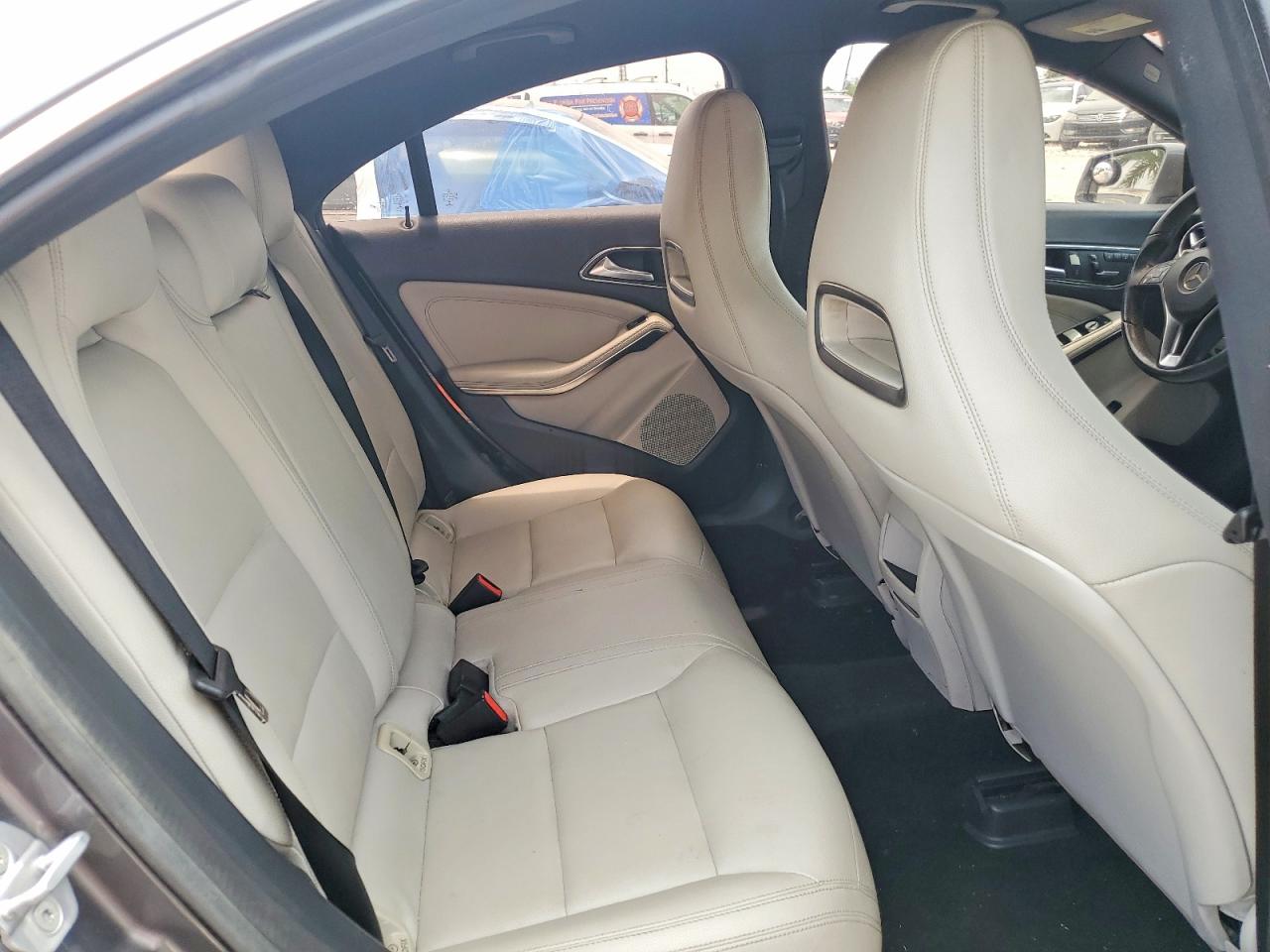 Mercedes-Benz Cla-class 250
