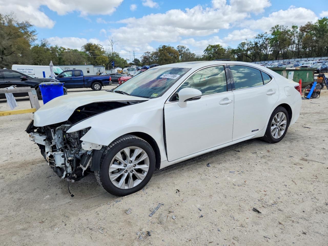 Salvage Lexus Es Image