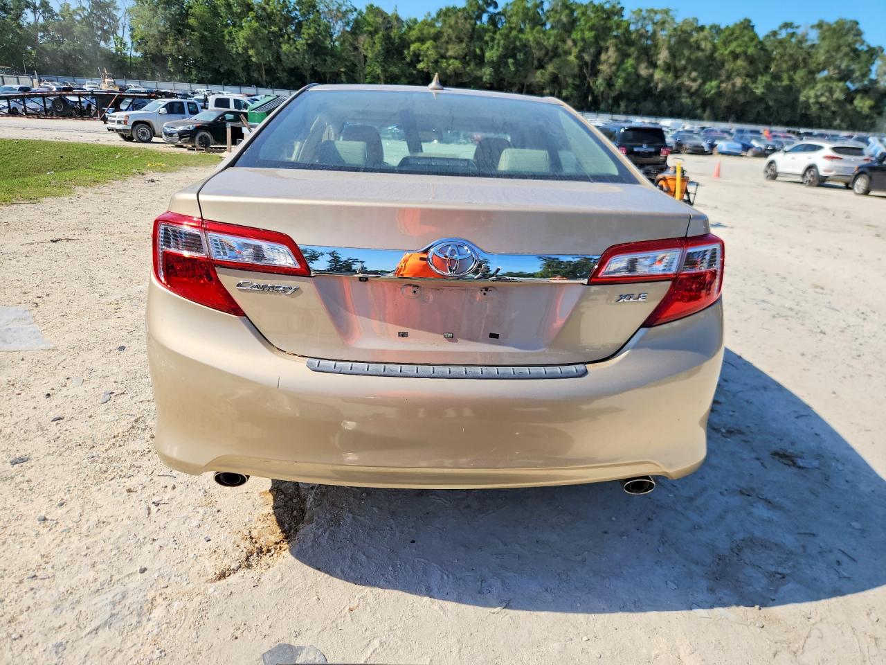 Toyota Camry Xle V6