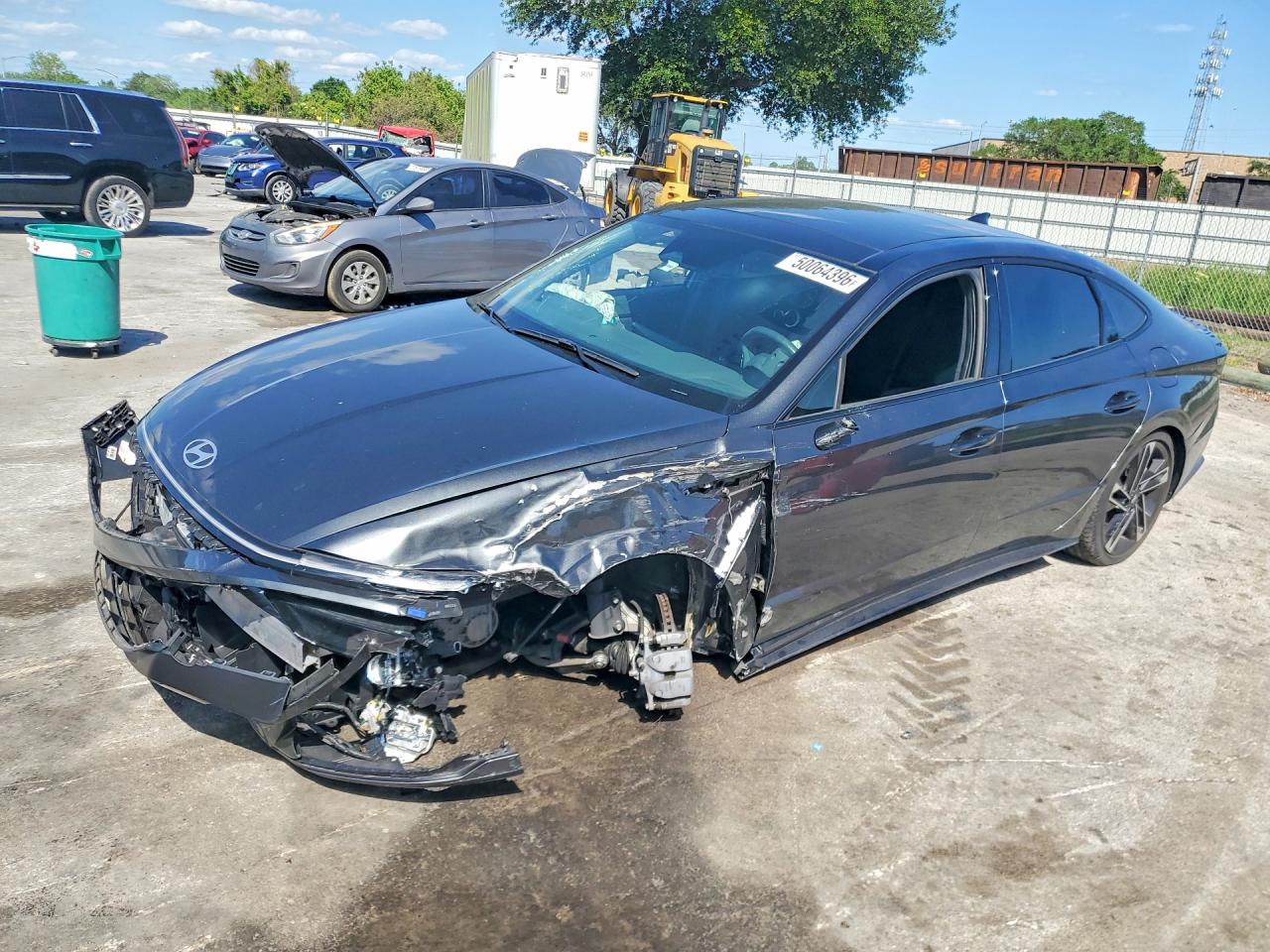 Salvage Hyundai SONATA Image