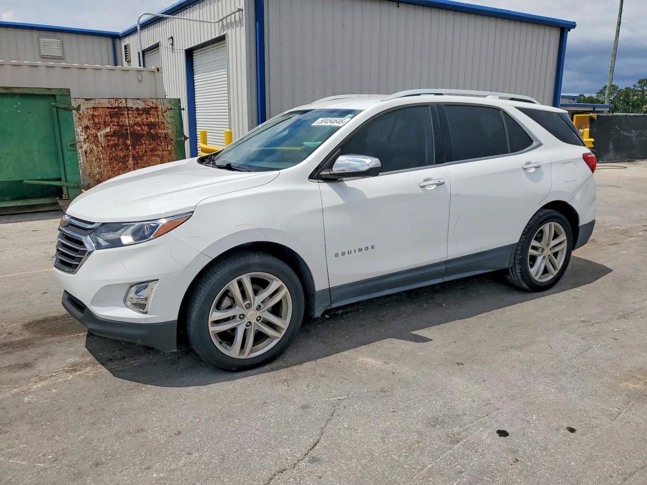 Salvage Chevrolet Equinox Image