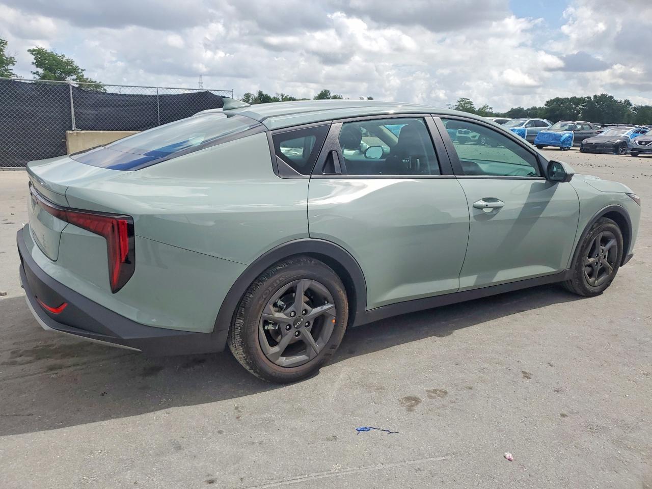 Kia K4 Lxs