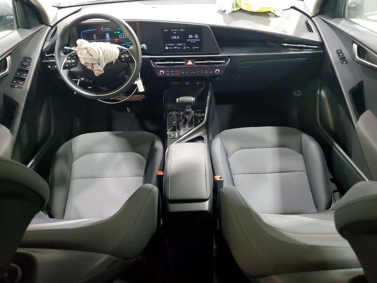 Kia Niro Lx