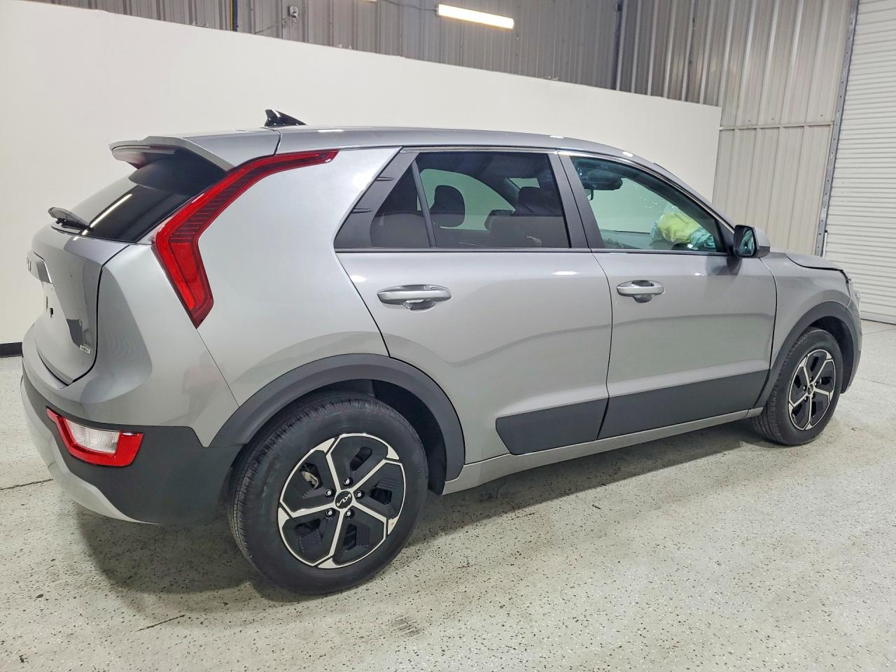 Kia Niro Lx