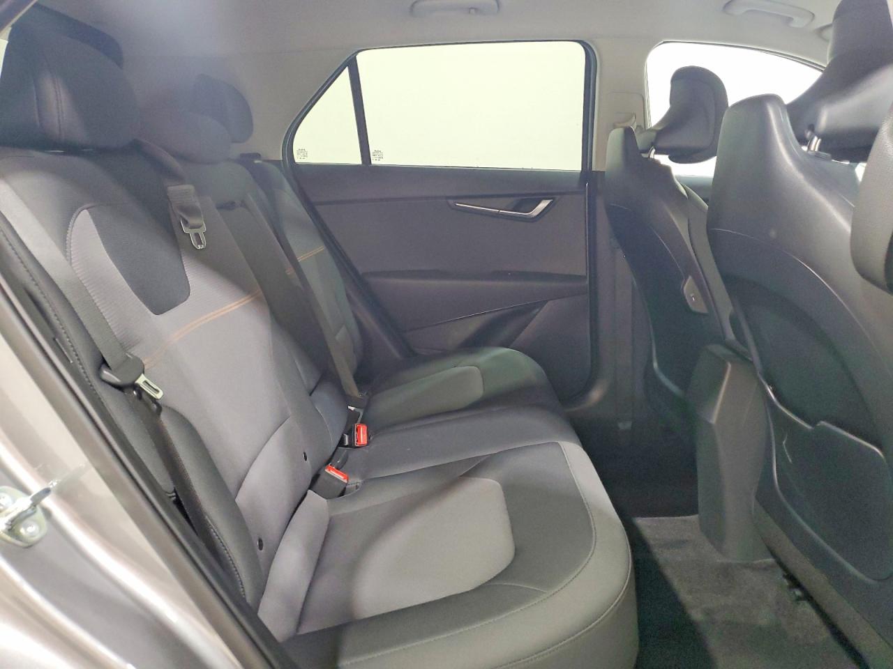 Kia Niro Lx