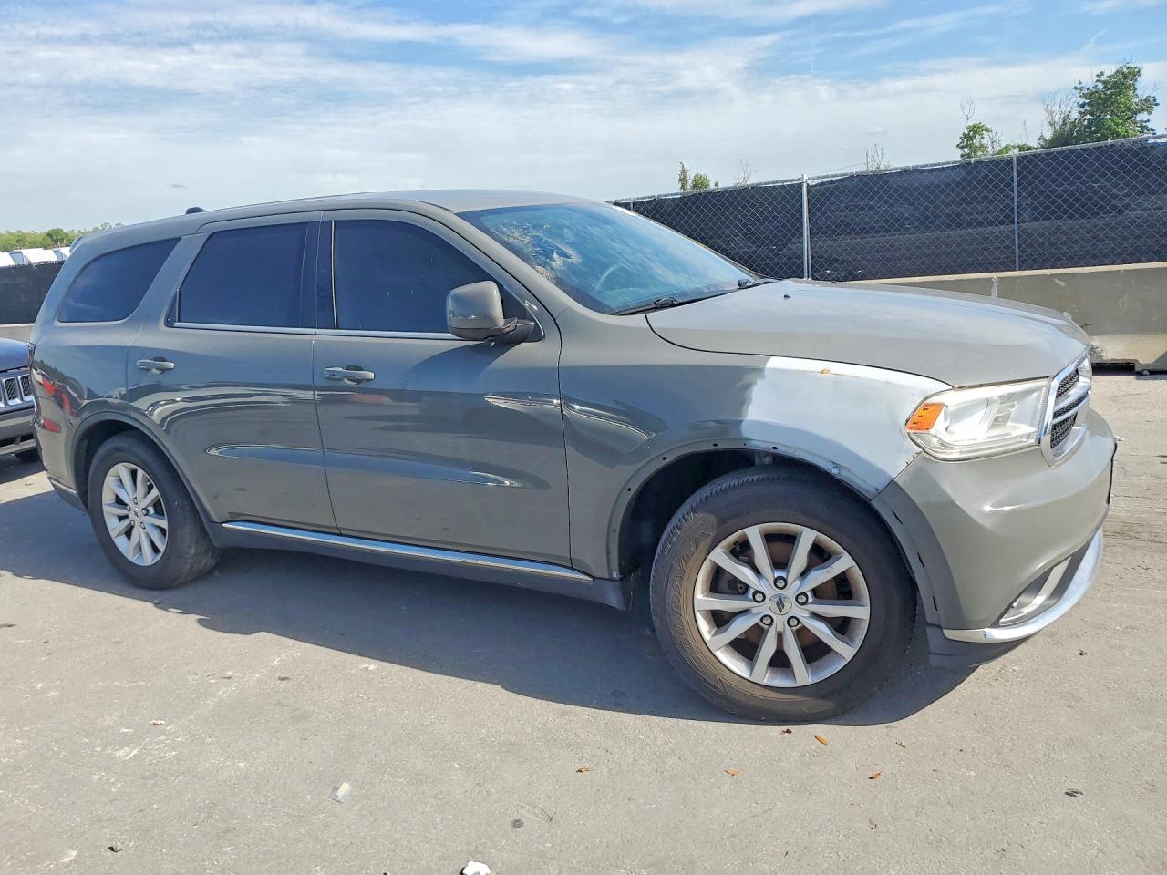 Dodge Durango Sxt