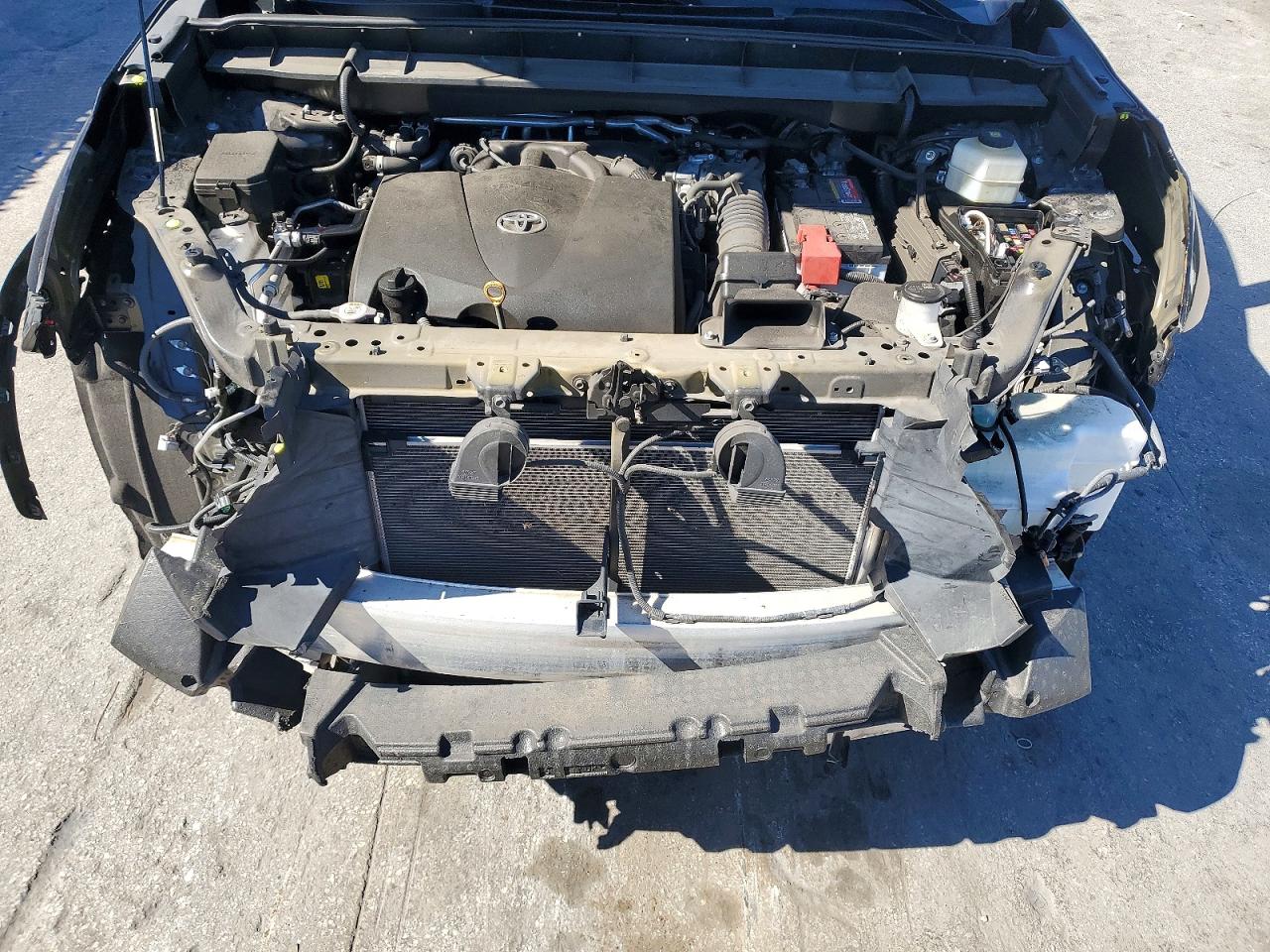 Toyota Highlander L