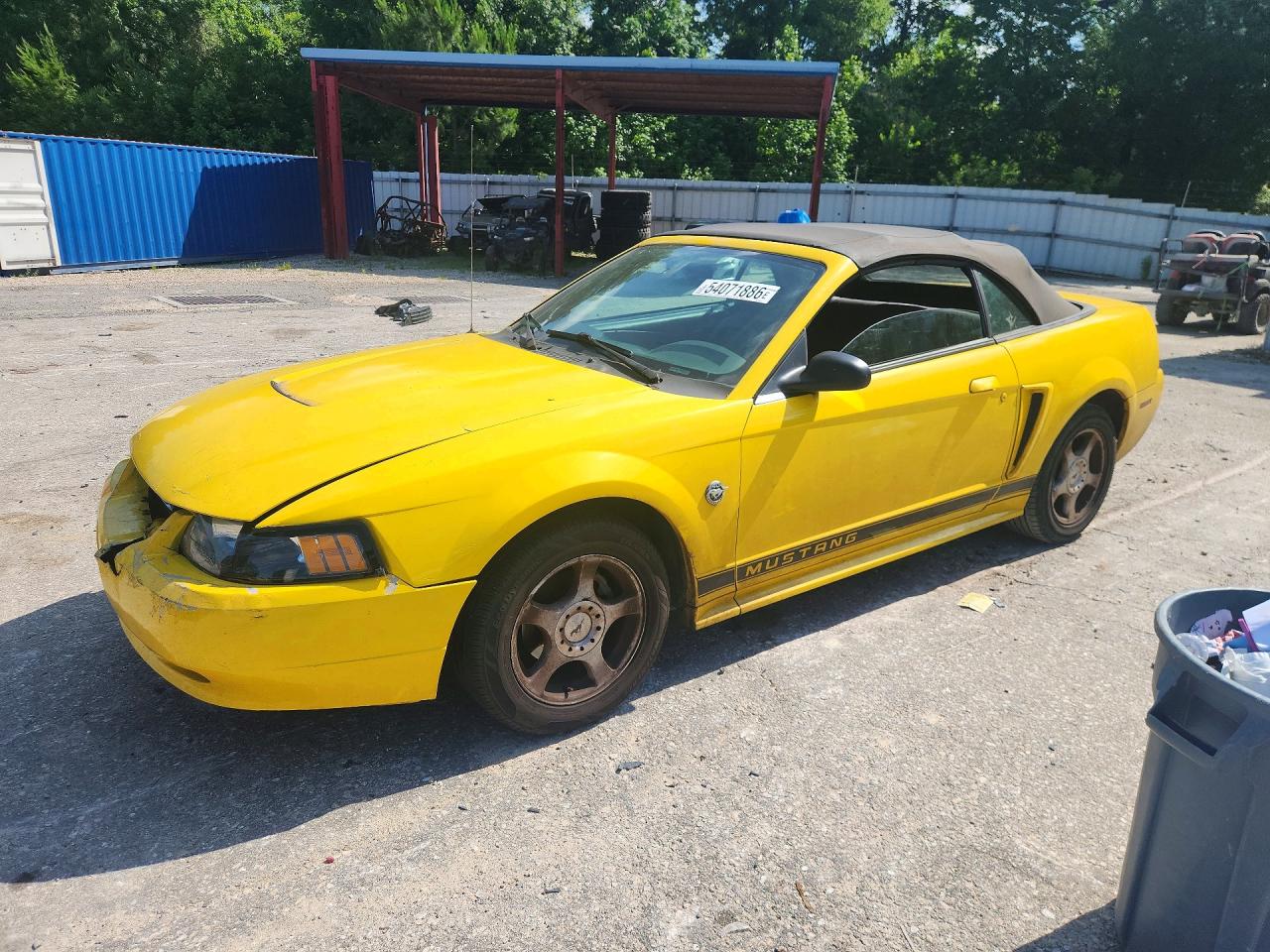 Salvage Ford Mustang Image