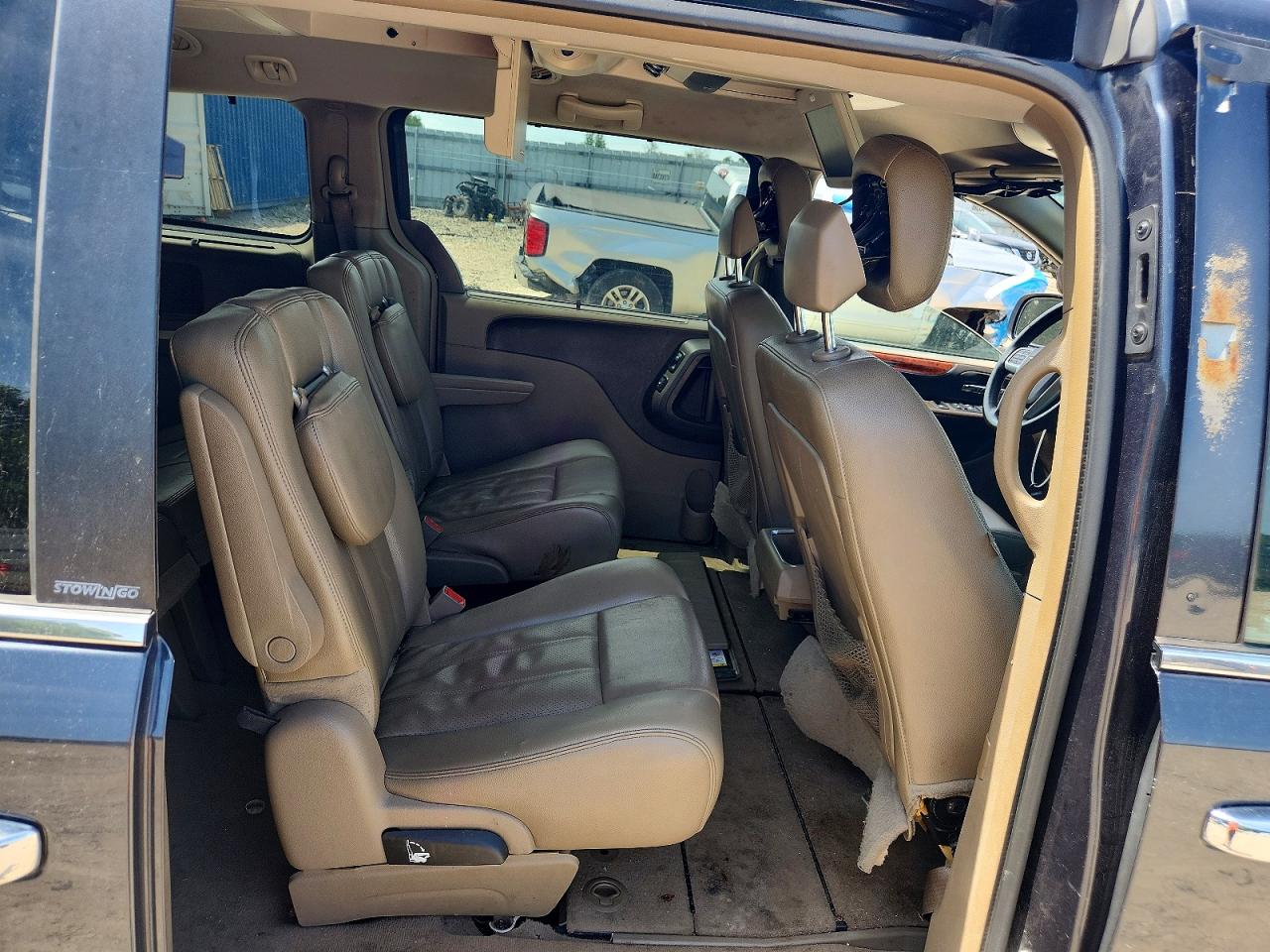 Chrysler Town & Country Touring L