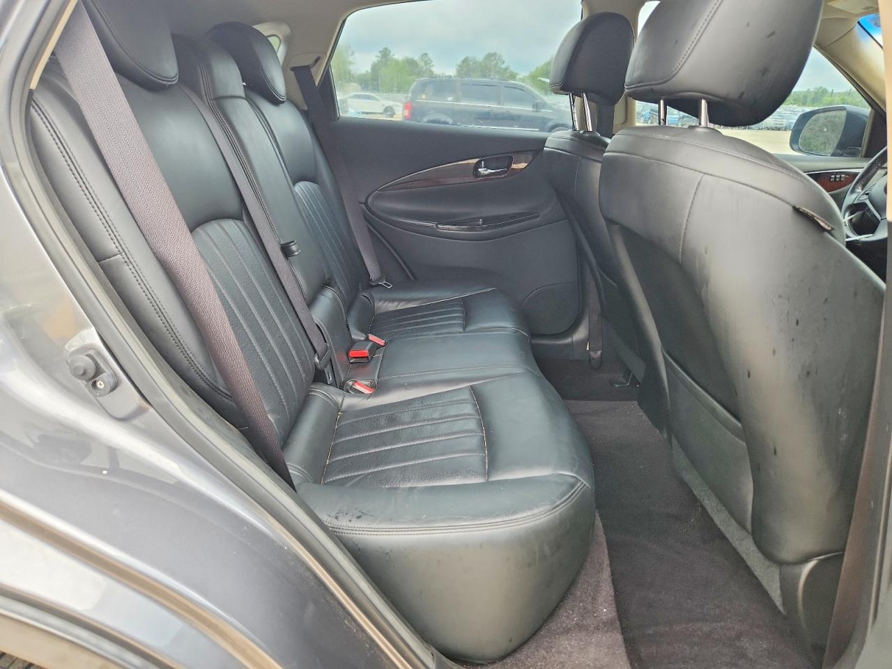 INFINITI Qx Base