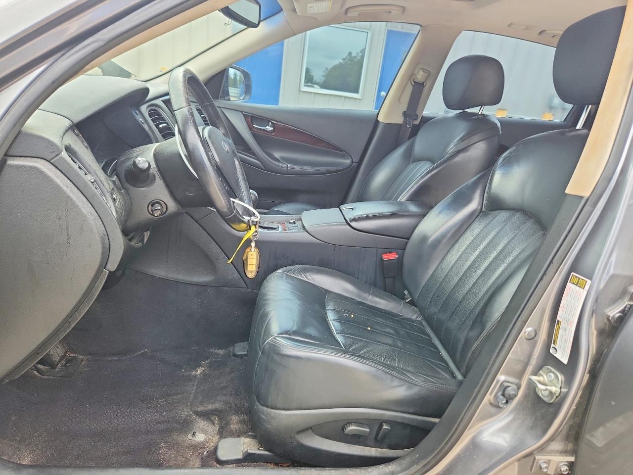 INFINITI Qx Base