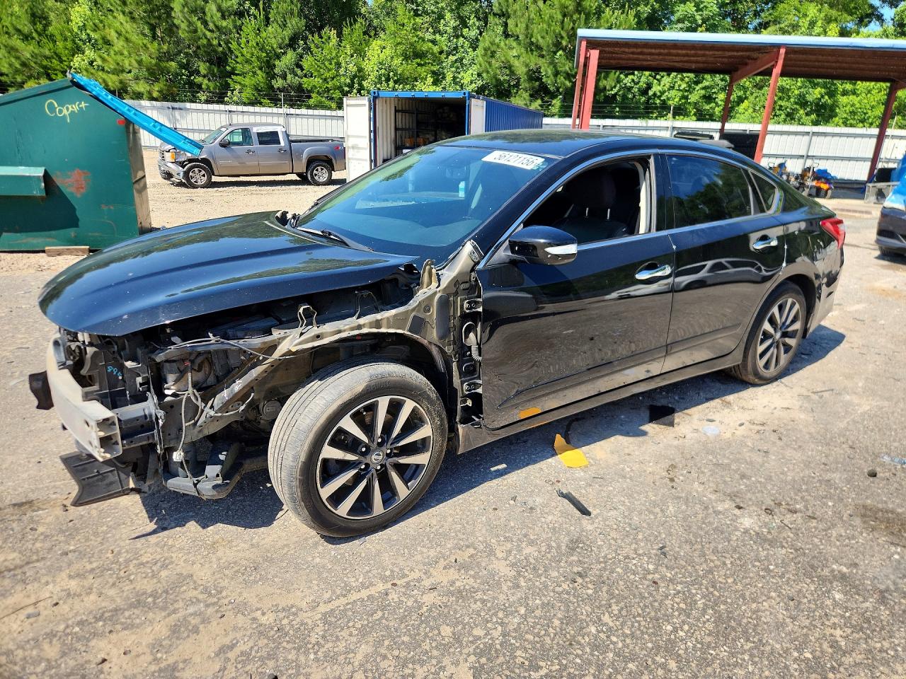 Salvage Nissan Altima Image