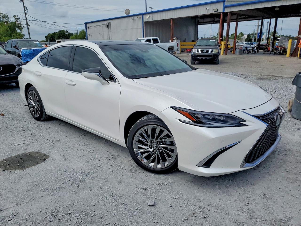 Lexus Es Ultra Luxury