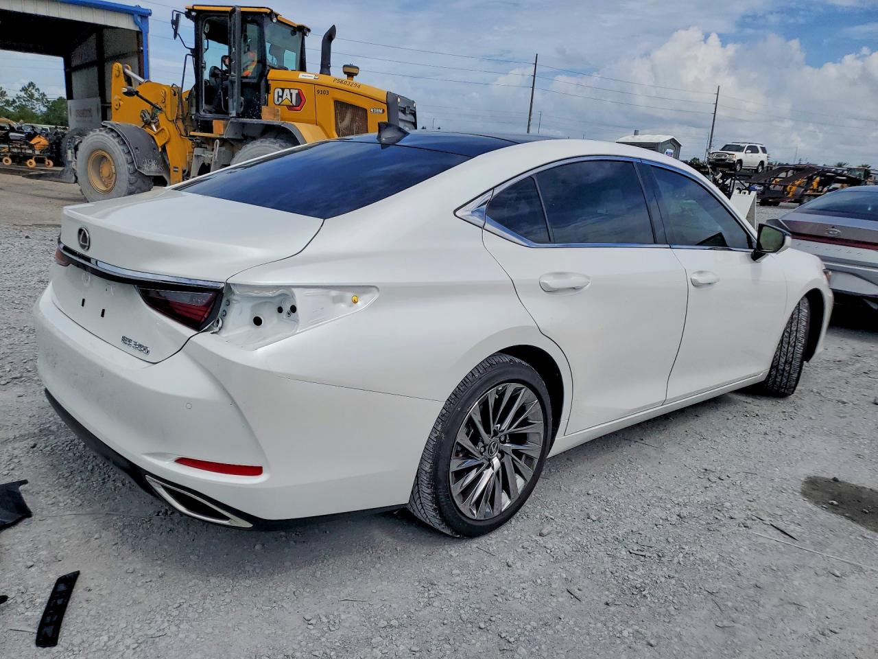 Lexus Es Ultra Luxury