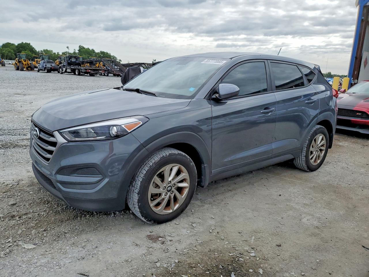 Salvage Hyundai TUCSON Image