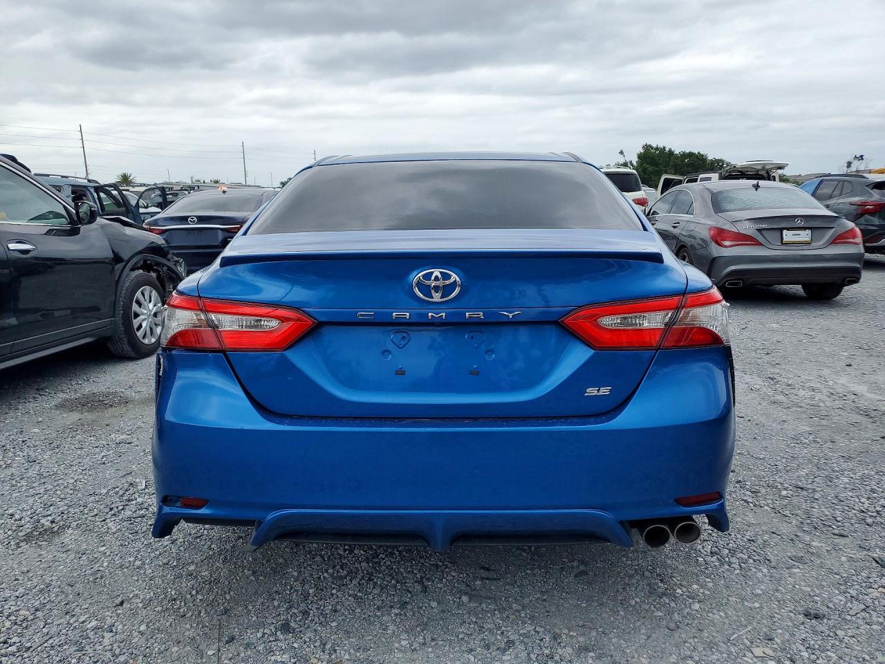 Toyota Camry Se
