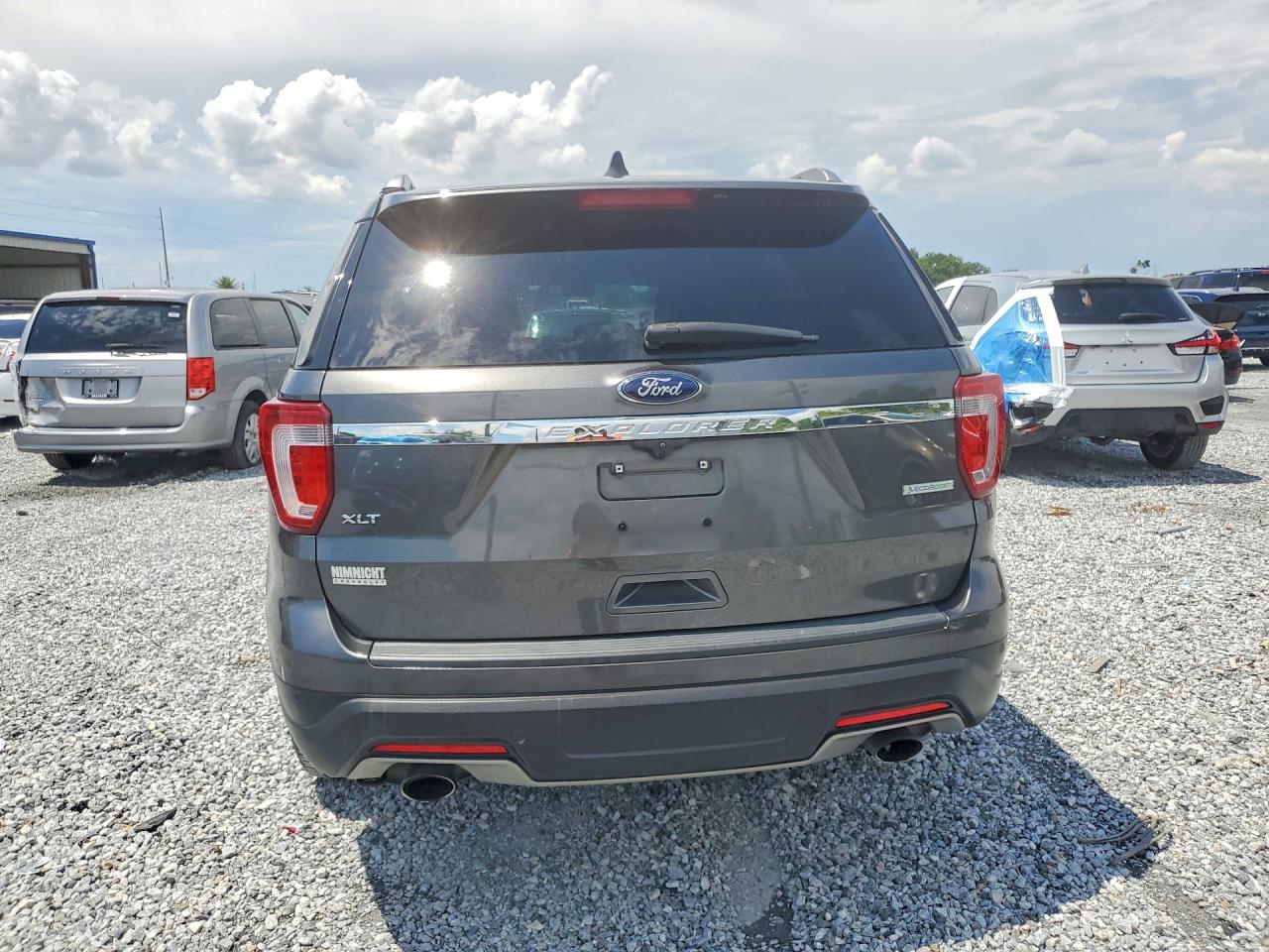 Ford Explorer Xlt