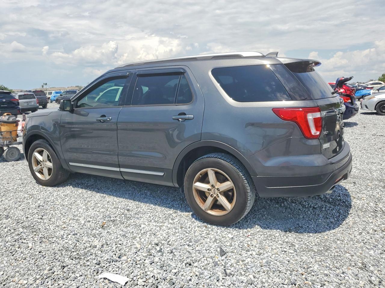 Ford Explorer Xlt
