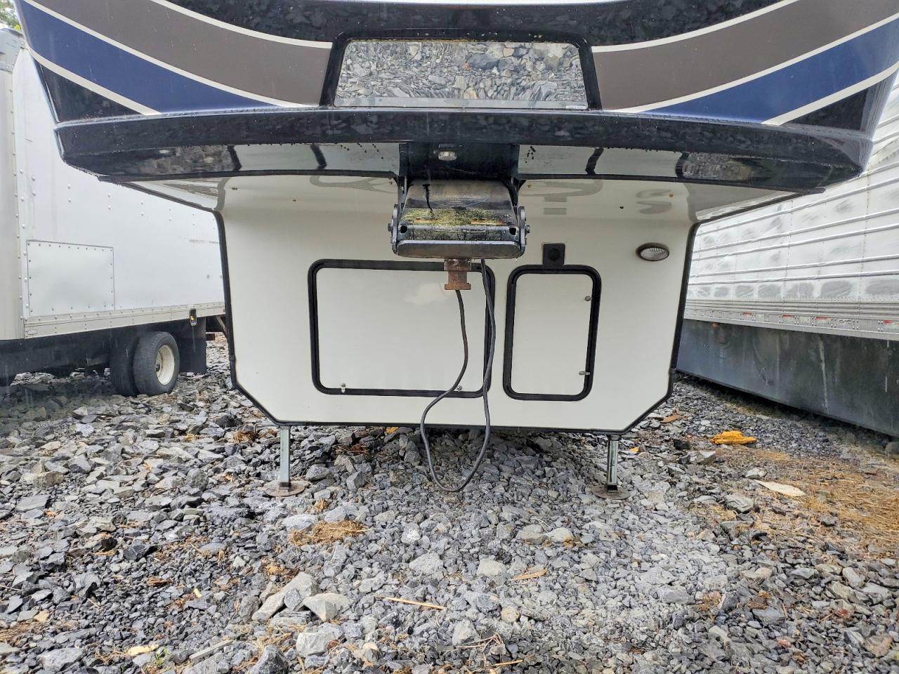 Montana Trailer
