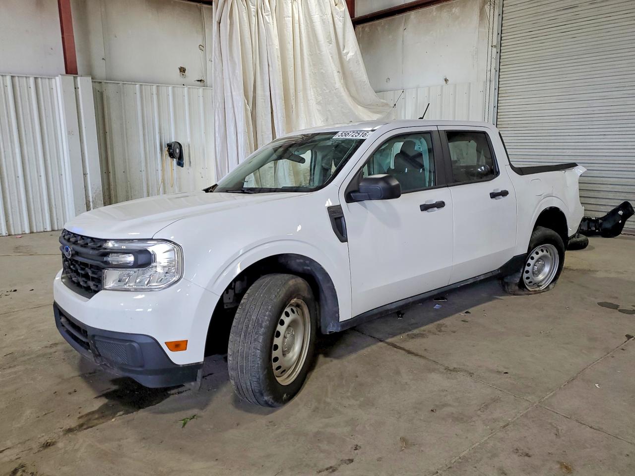 Salvage Ford Maverick Image