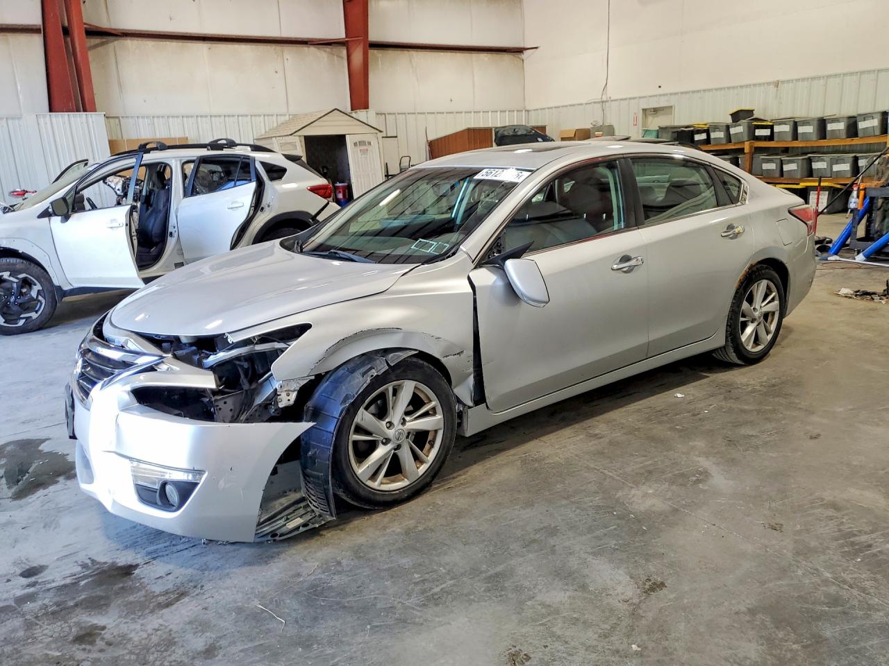 Salvage Nissan Altima Image