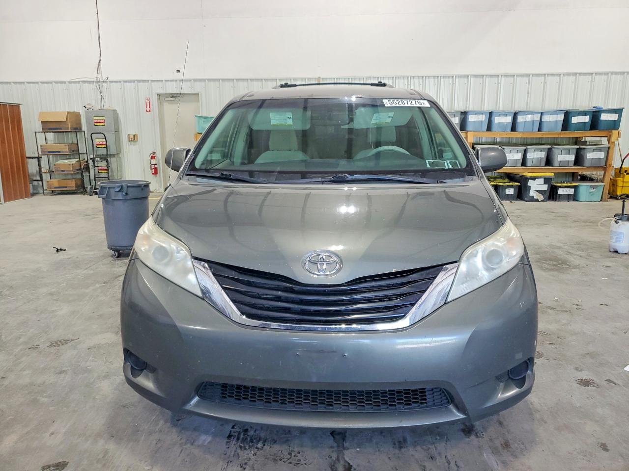 Toyota Sienna Le