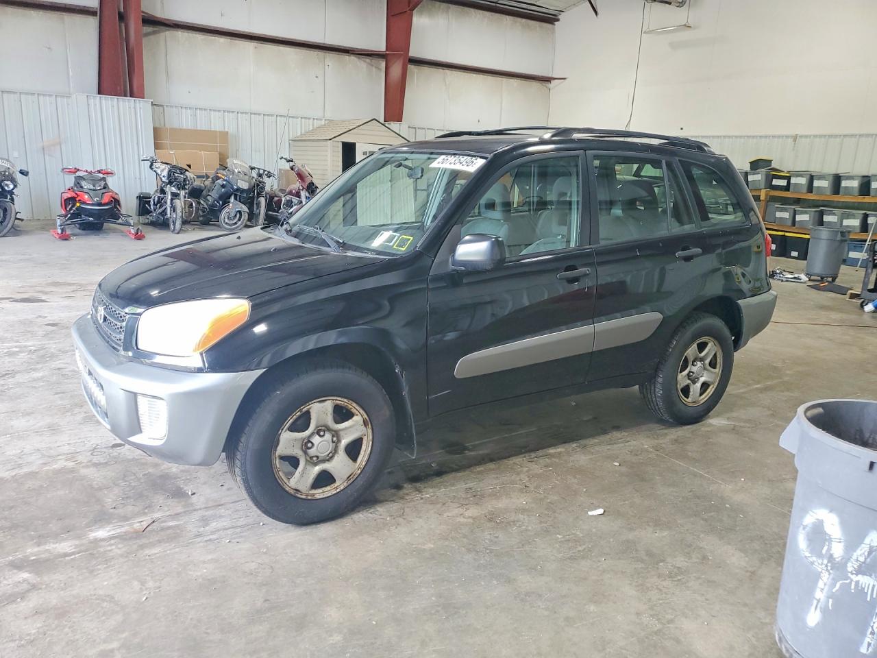 Salvage Toyota RAV4 Image