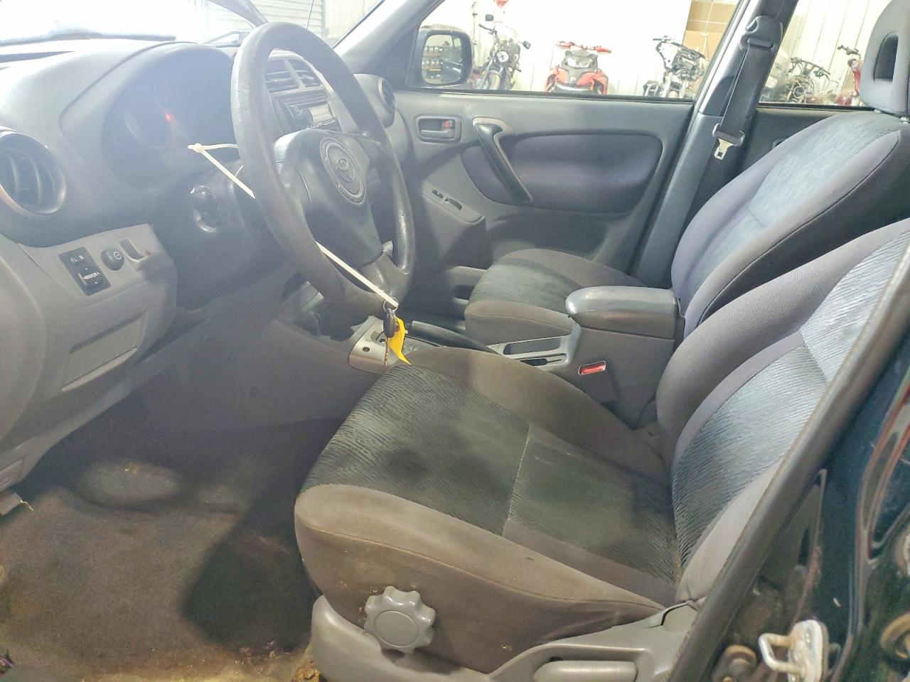 Toyota RAV4 Base