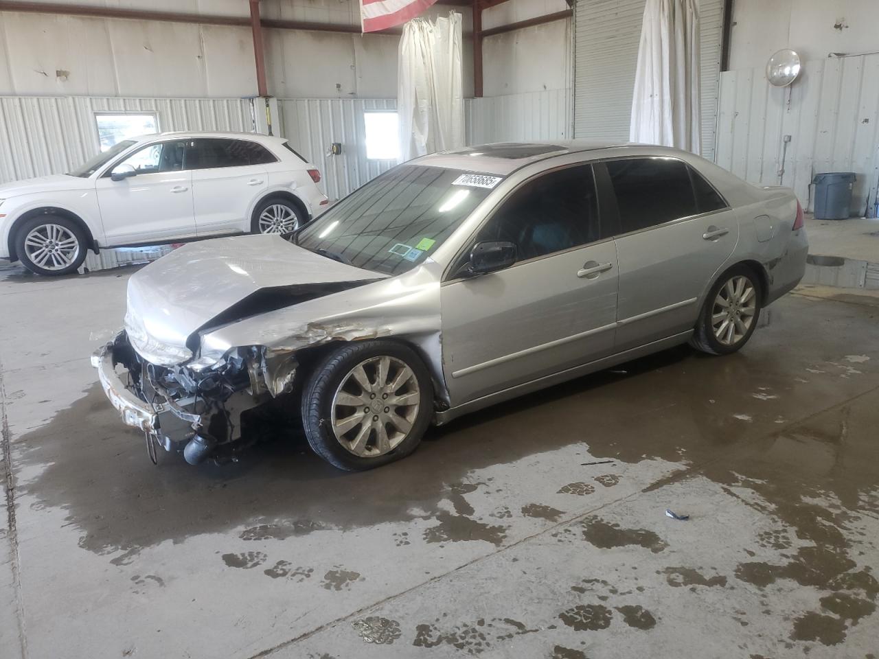 Salvage Honda Accord Image