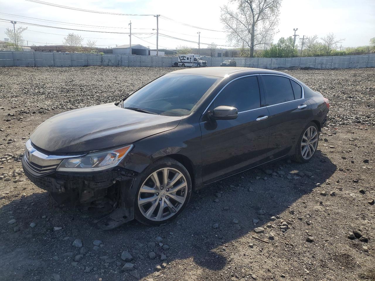 Salvage Honda Accord Image
