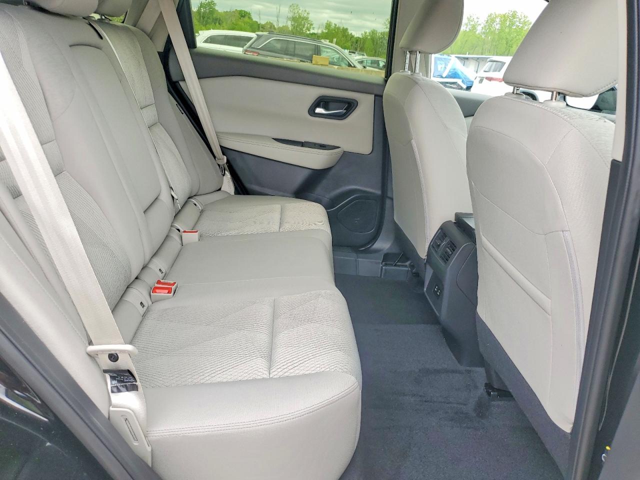 Nissan Rogue Sv