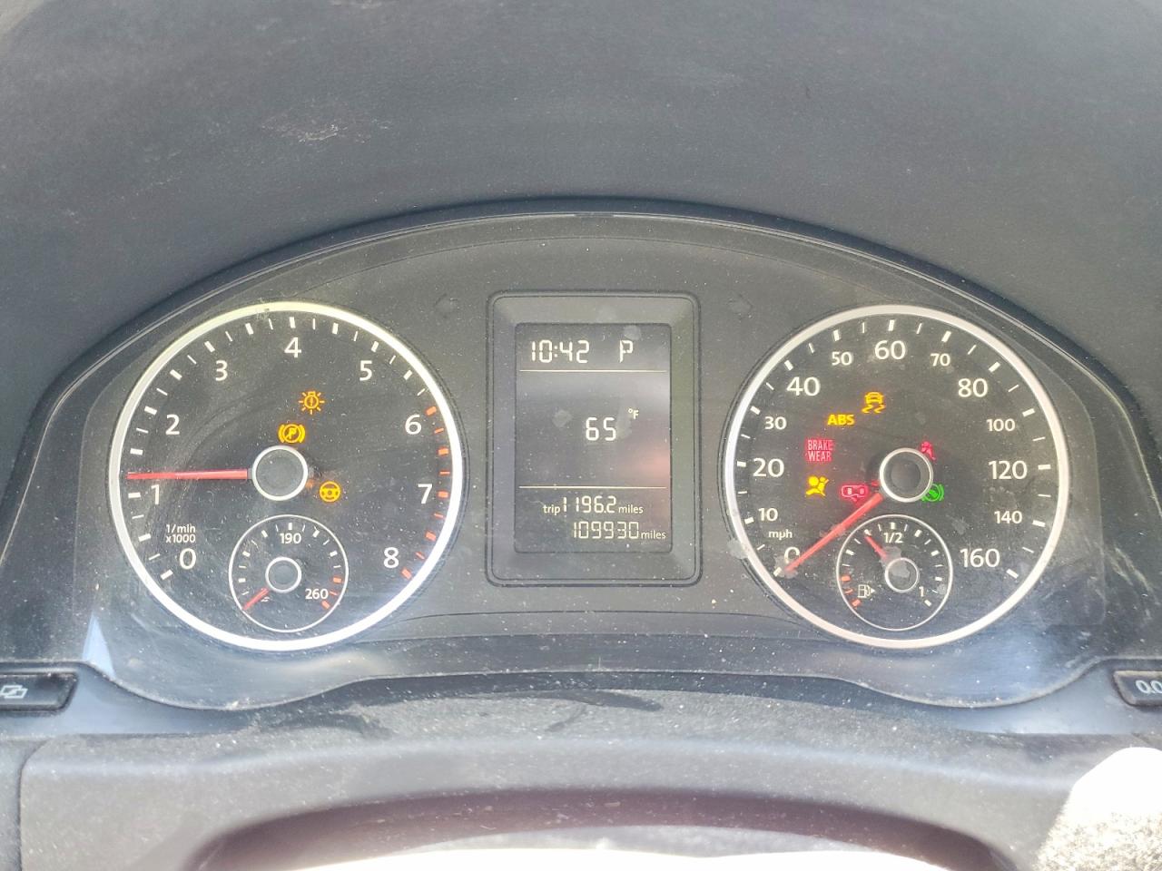 Volkswagen Tiguan S