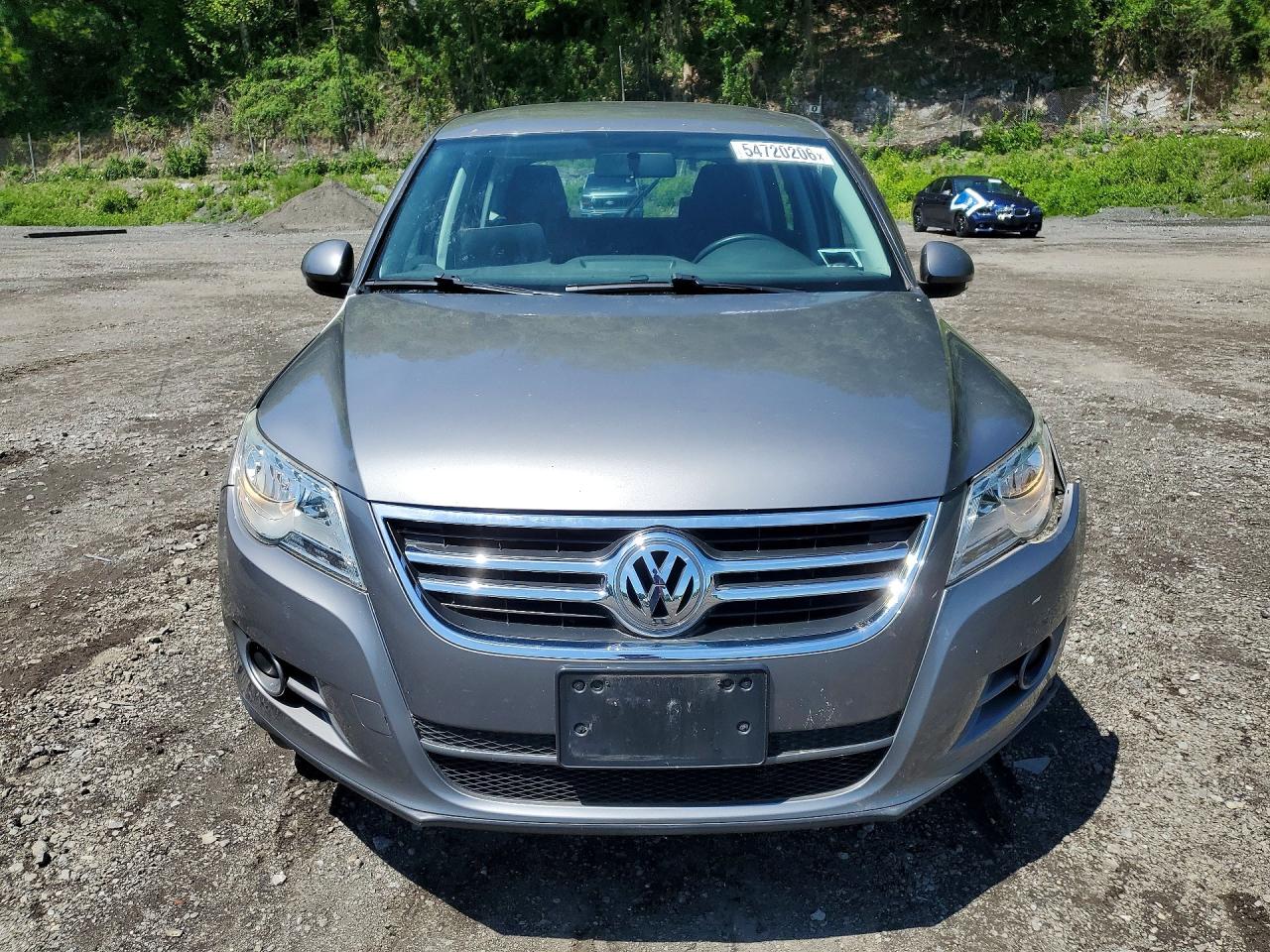 Volkswagen Tiguan S