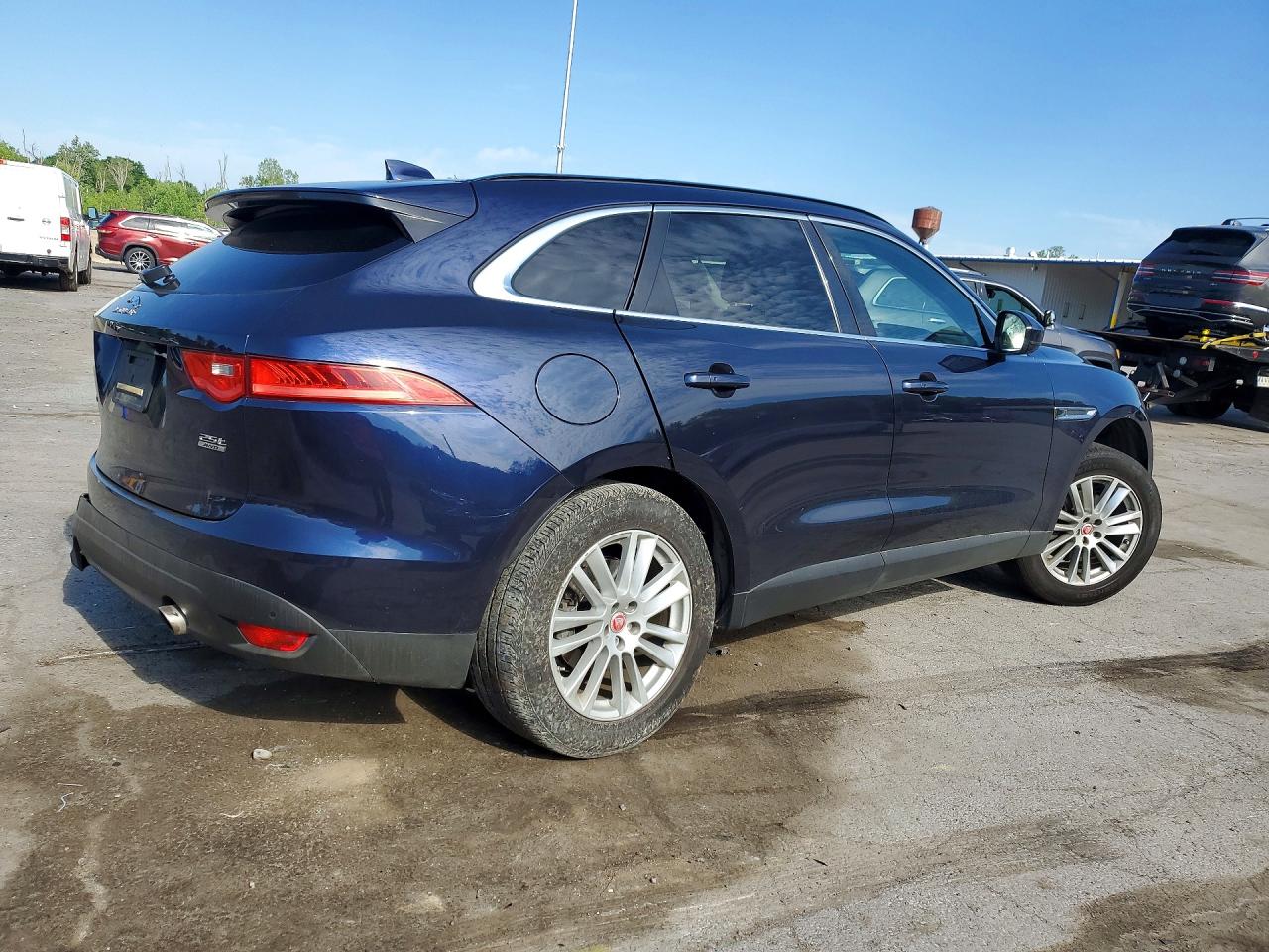 Jaguar F-PACE Prestige