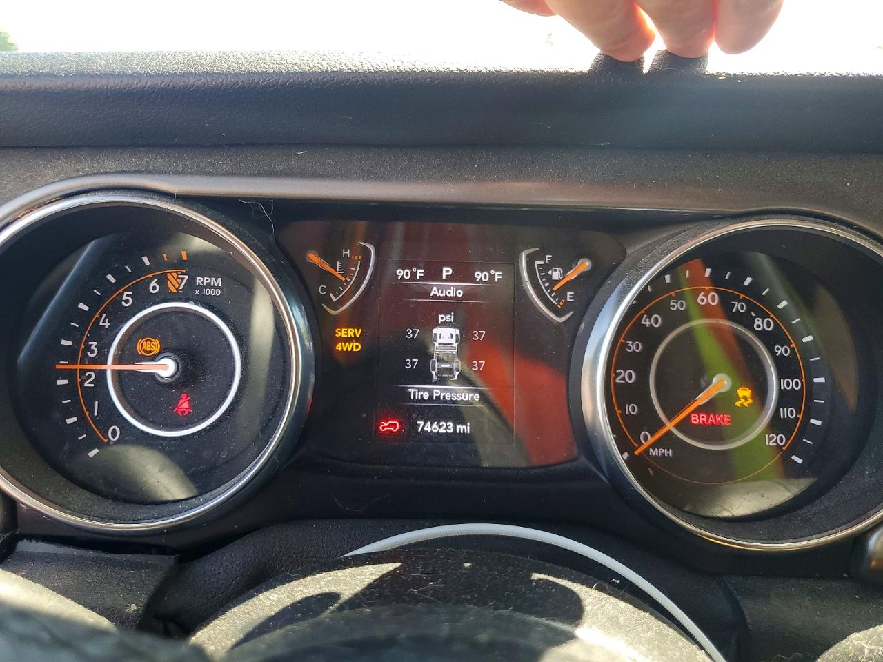 Jeep Wrangler Sport