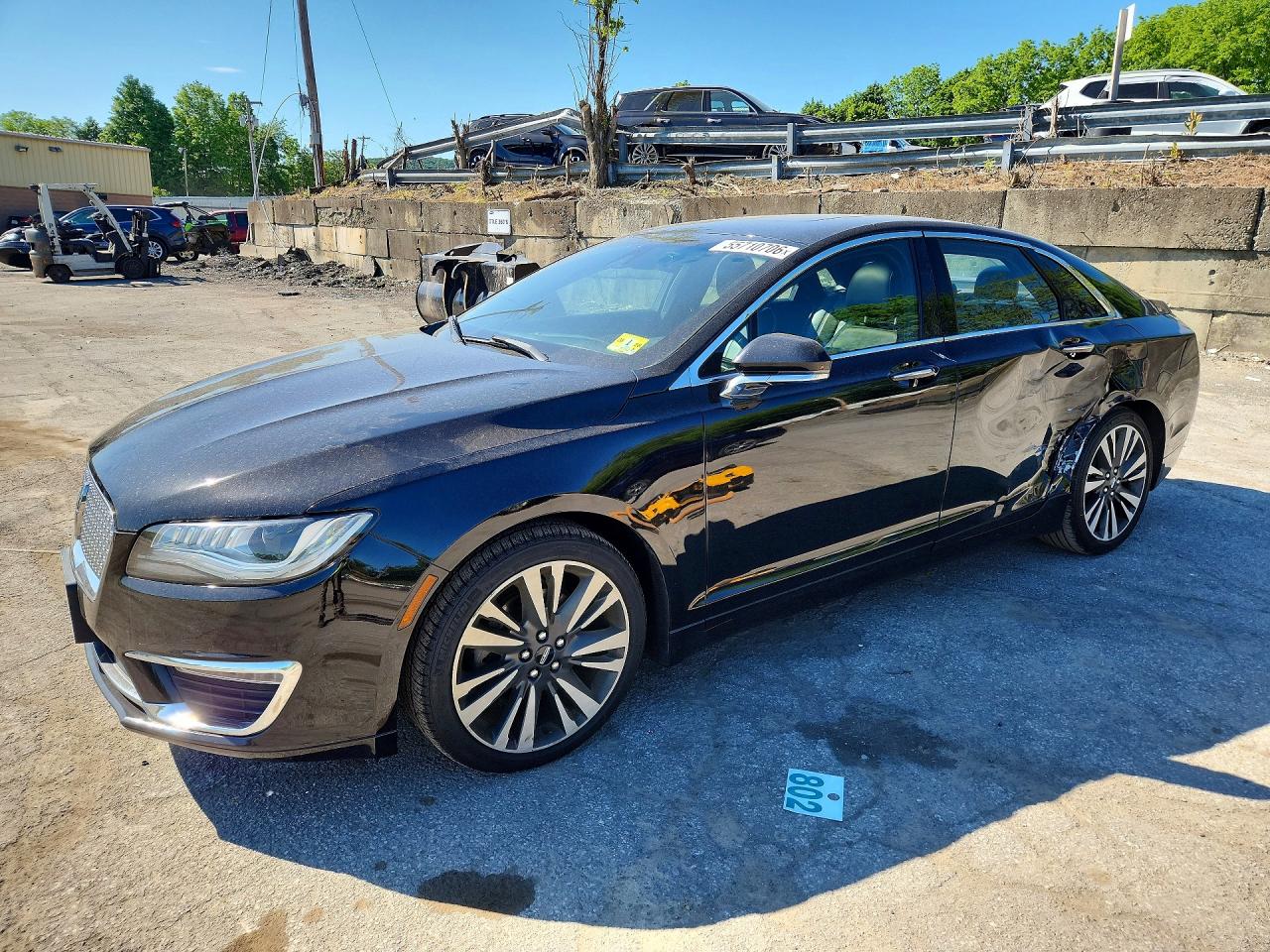 Salvage Lincoln MKZ Image