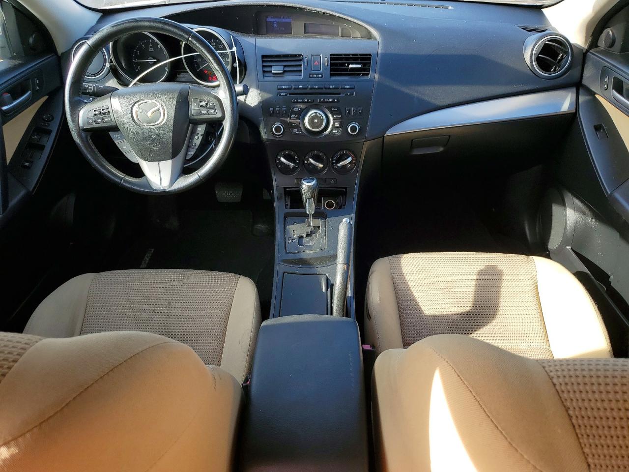 Mazda 3 I
